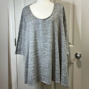 Torrid gray knit 3/4 length sleeve tunic top Size Torrid 4